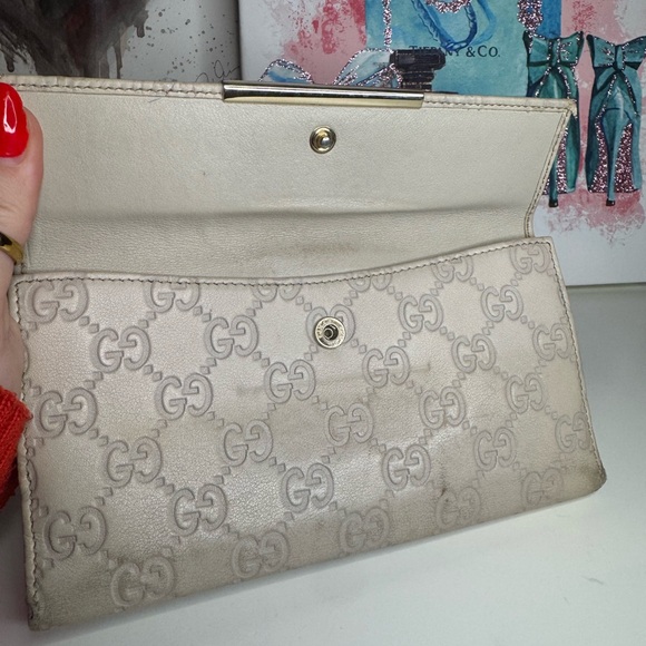 Gucci Cream Wallet - Picture 6 of 11